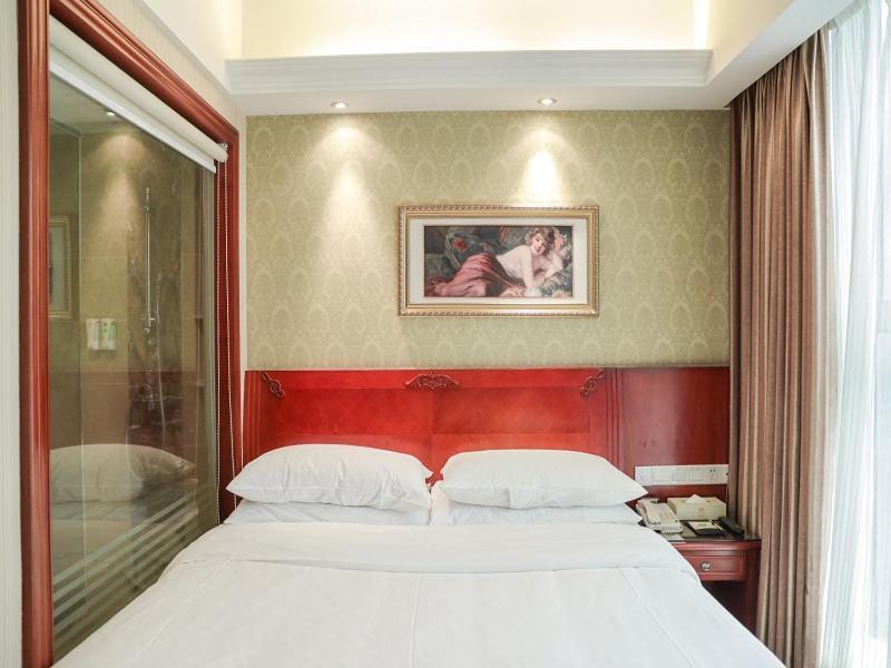 Vienna Hotel Dongguan Hou Street Wanda Plaza ภายนอก รูปภาพ